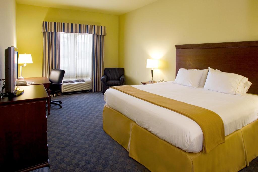 Holiday Inn Express & Suites, Corpus Christi NW, Calallen, an IHG Hotel photo 3