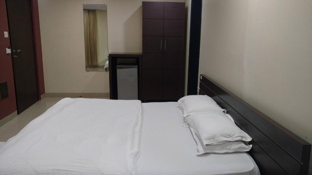 Двухместный (Улучшенный двухместный номер с 1 кроватью), Pals Hotel