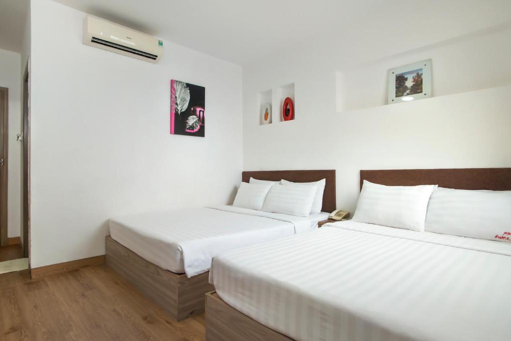 Трехместный (Трехместный номер с основными удобствами), Saigon Charm Hotel