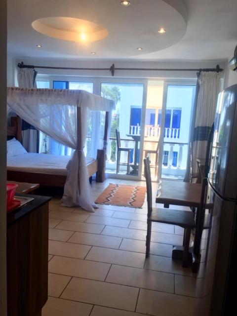 Bamburi Beach Studio Apartment B41 photo 2