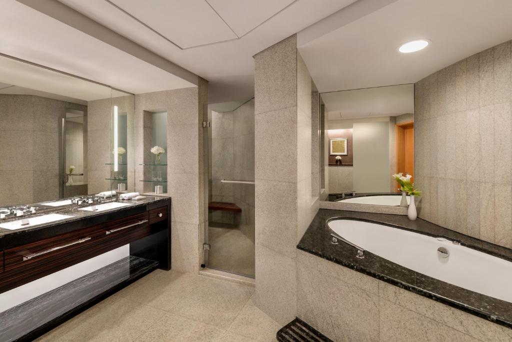 Двухместный (Номер Horizon «Премьер» с доступом в лаундж), Отель Shangri-La Hotel, Dubai