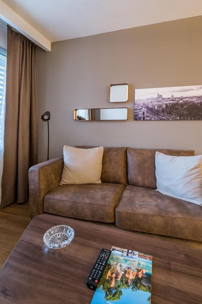 Апартаменты (Улучшенные апартаменты с 1 спальней (4 человека)), Apartamentos Eurobuilding 2