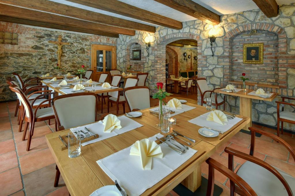 Zamecka Fortovna Obora - Forester House photo 3