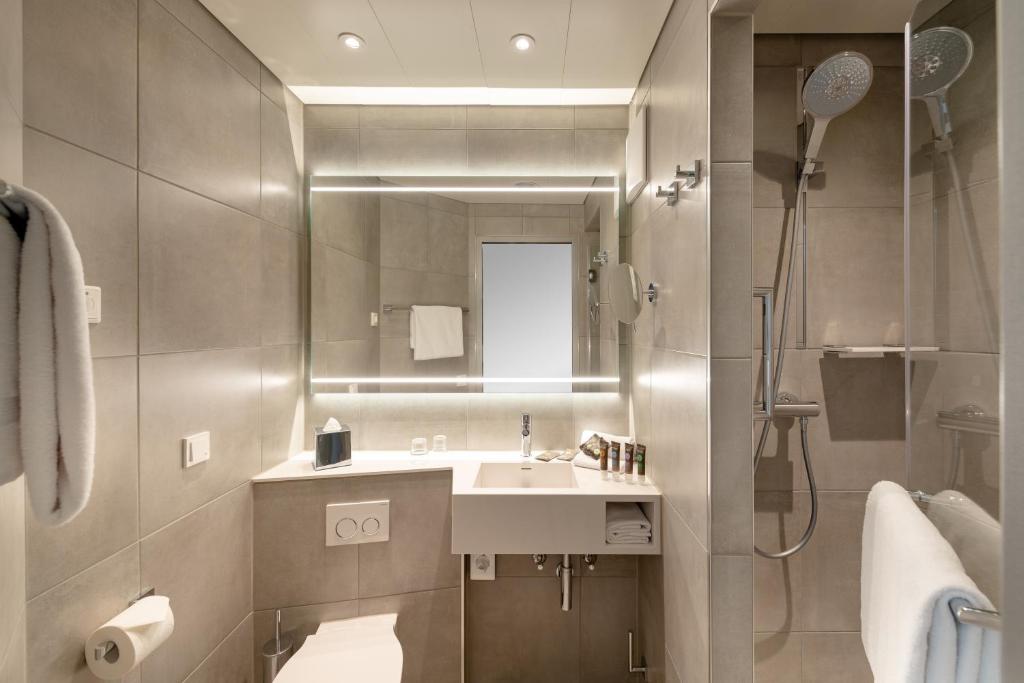 Двухместный (Улучшенный двухместный номер с 1 кроватью), Novotel München Messe