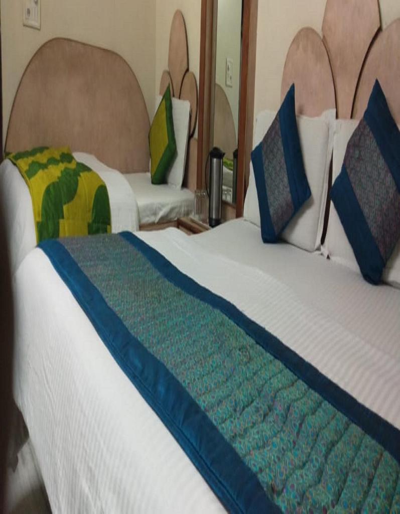 Трехместный (Классический трехместный номер), Hotel Roma Villa