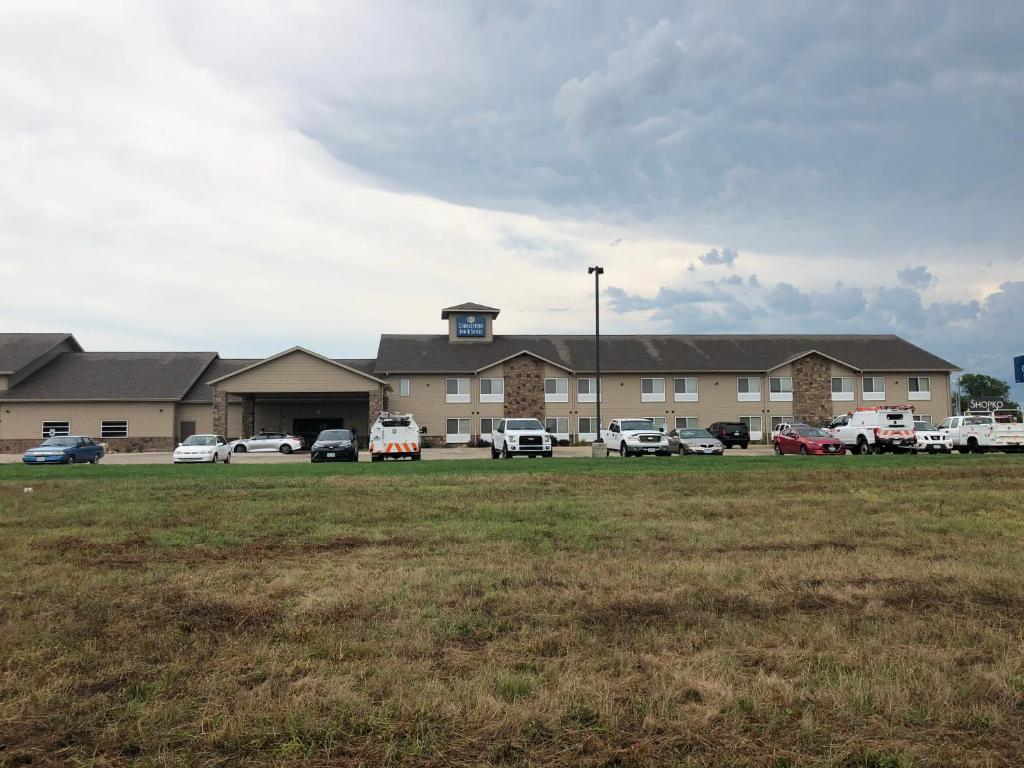Cobblestone Inn & Suites - Fort Madison image