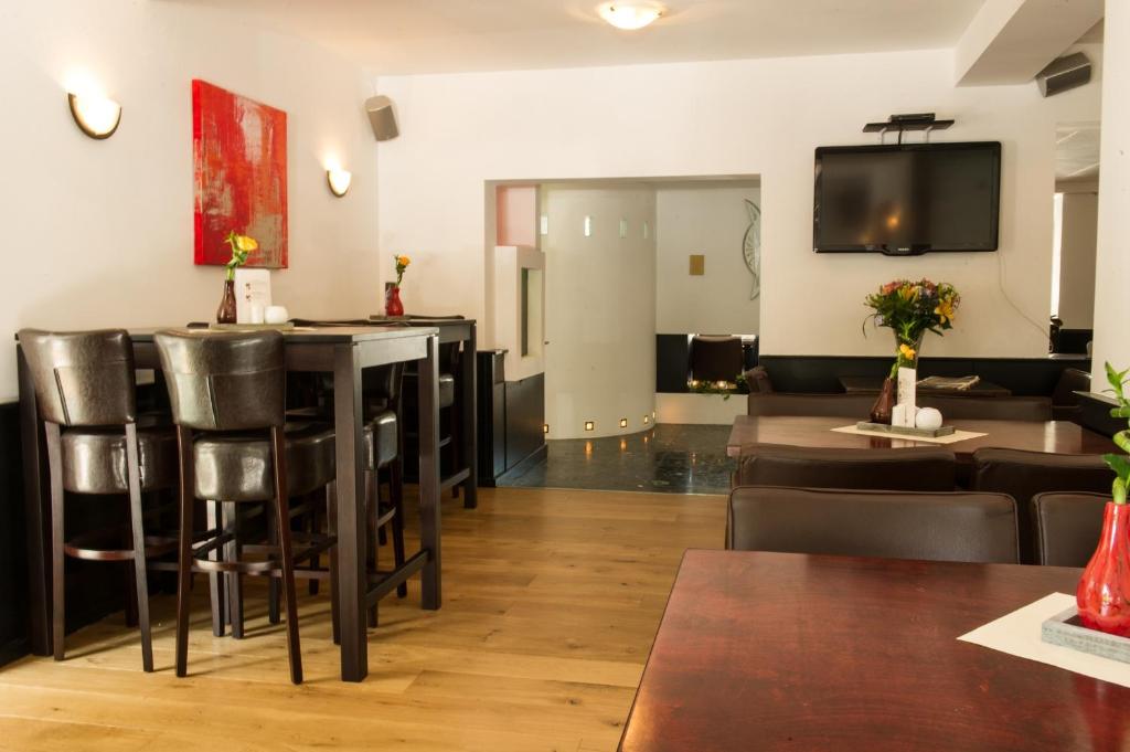Hotel Restaurant Les Jumeaux photo 4