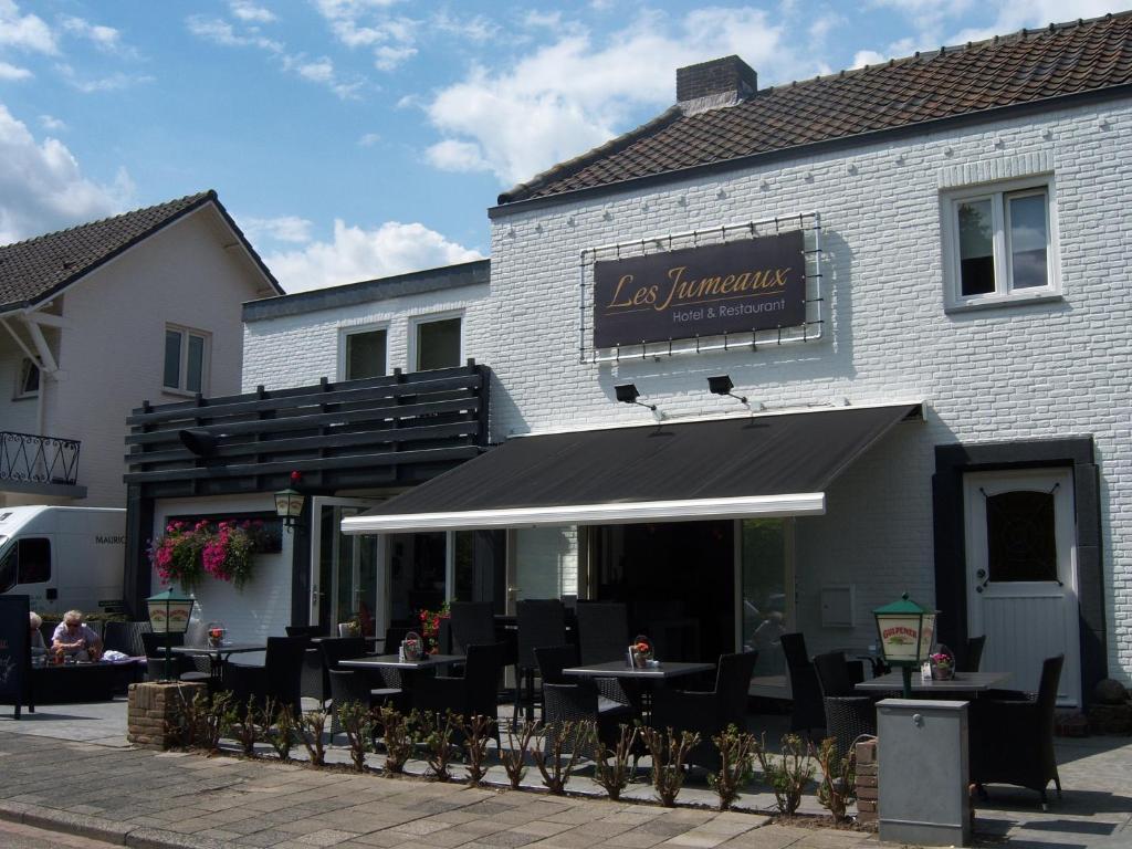 Hotel Restaurant Les Jumeaux photo 1