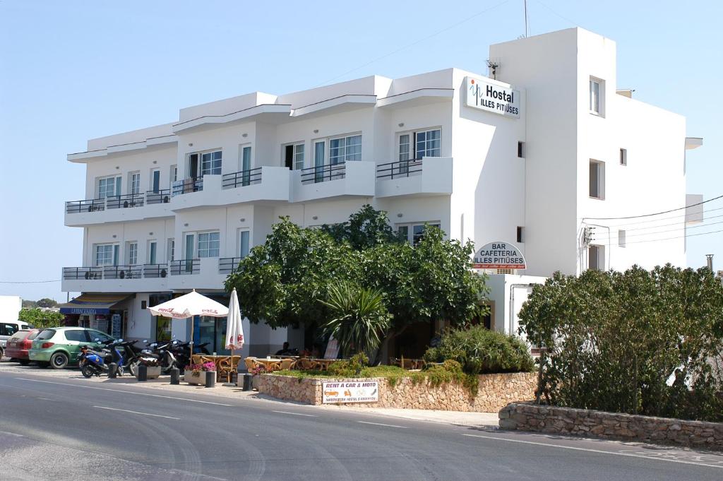 Hostal Illes Pitiüses photo 1