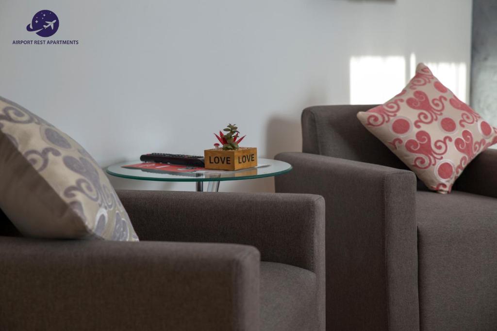 Четырехместный (Четырехместный номер Делюкс), Airport Rest Apartments