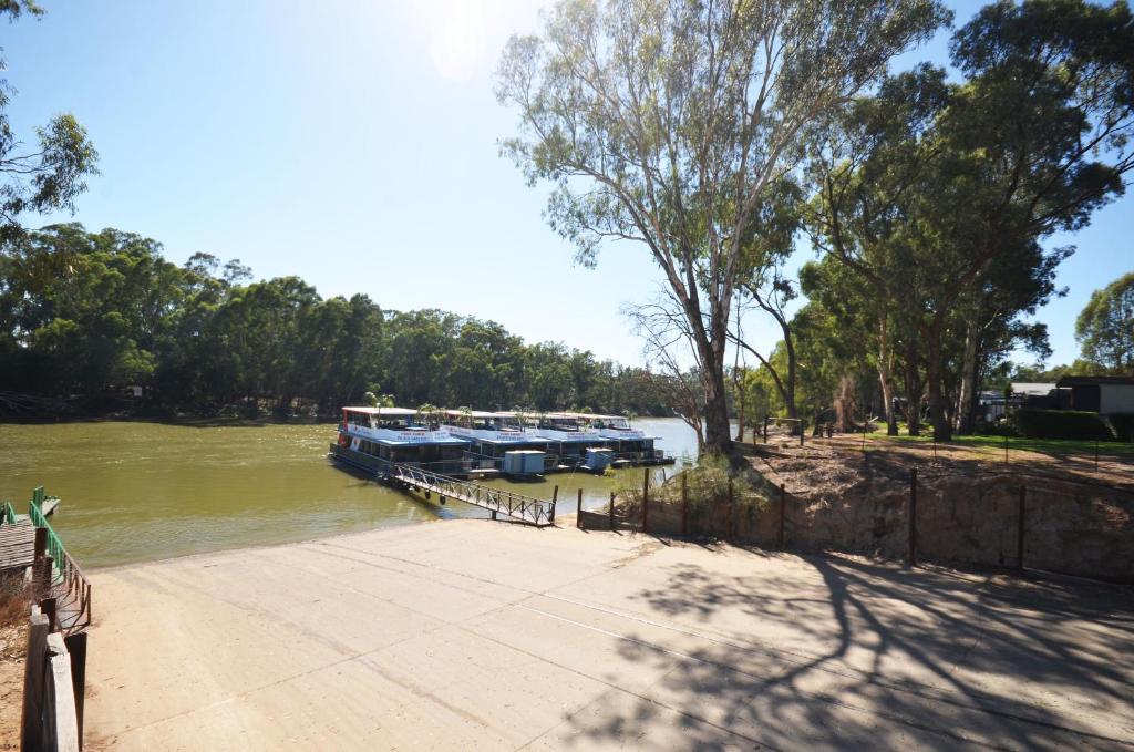 Tasman Holiday Parks - Merool on the Murray photo 2