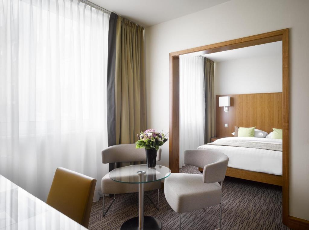 Четырехместный (Просторный номер в урбанистическом стиле), K+K Hotel am Harras