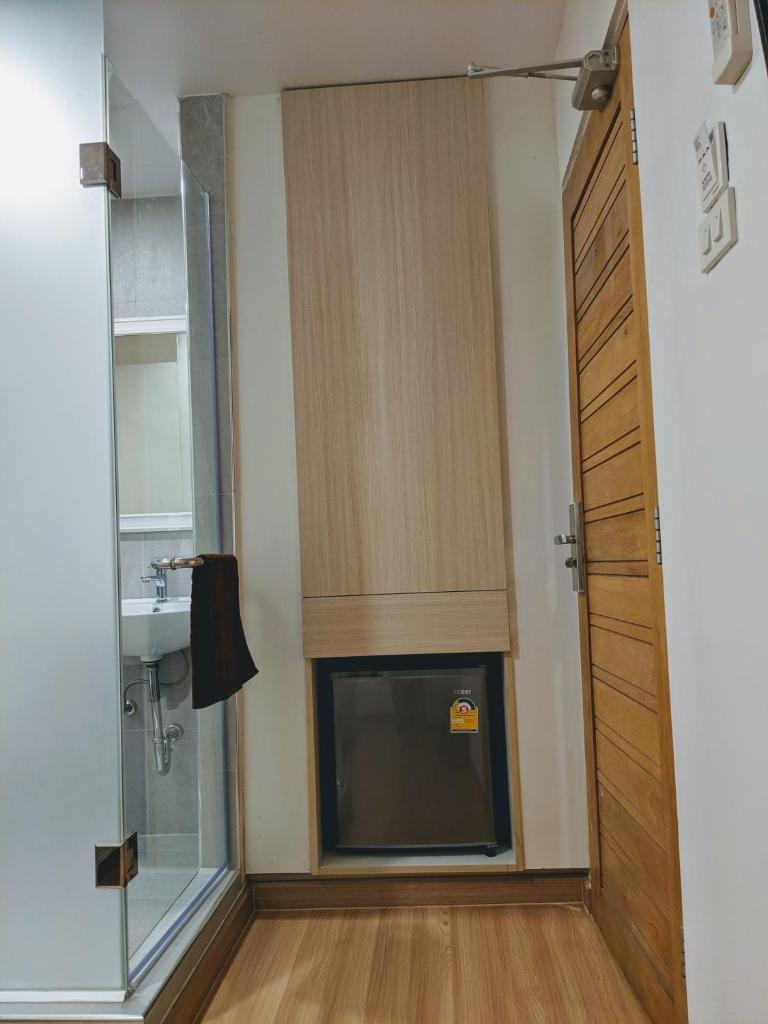Двухместный (Улучшенный двухместный номер с 1 кроватью), Good One Hostel & Cafe Bar