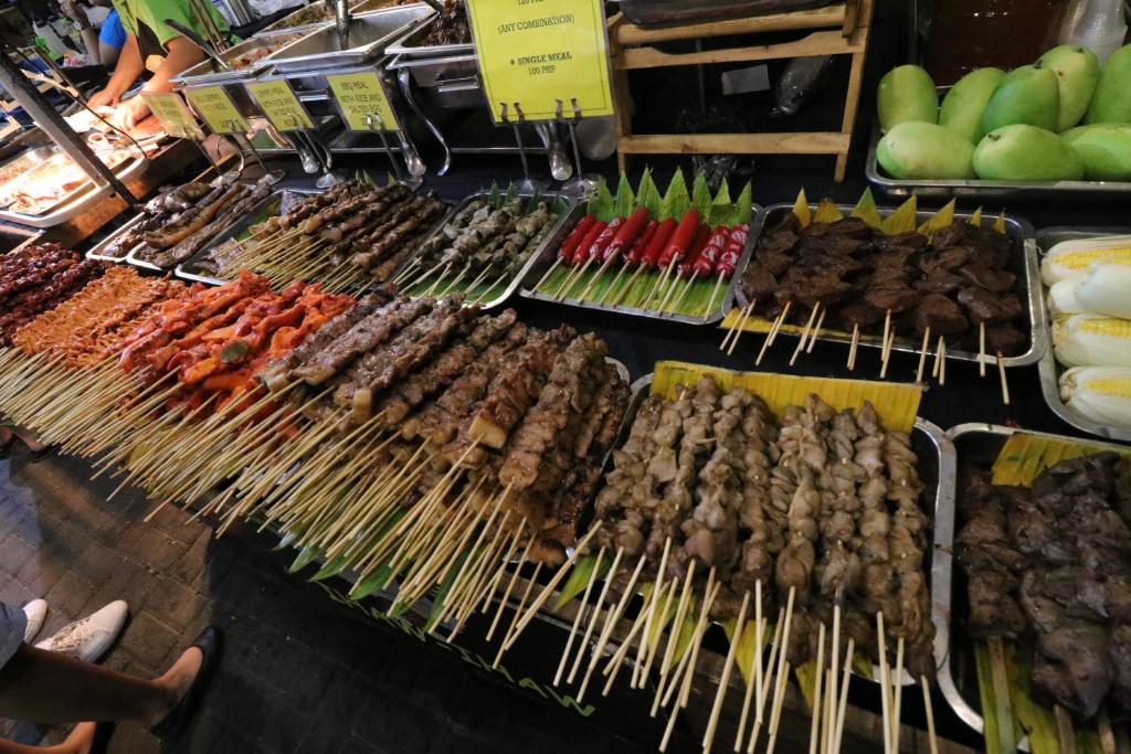 Апартаменты (Апартаменты с 1 спальней), Oasis Regency @ Fort Victoria BGC