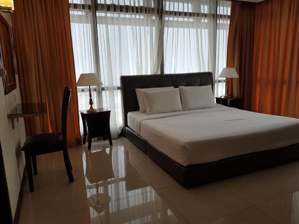 Сьюит (Люкс с 2 спальнями), Times Square Private Service Suite At KL