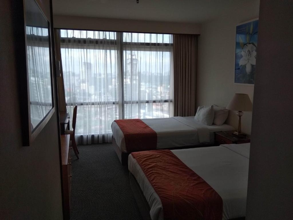 Сьюит (Люкс с 2 спальнями), Times Square Private Service Suite At KL
