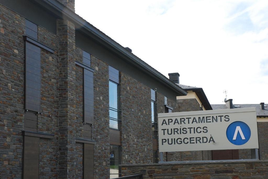Apartaments Turístics Puigcerdà - La Closa photo 1