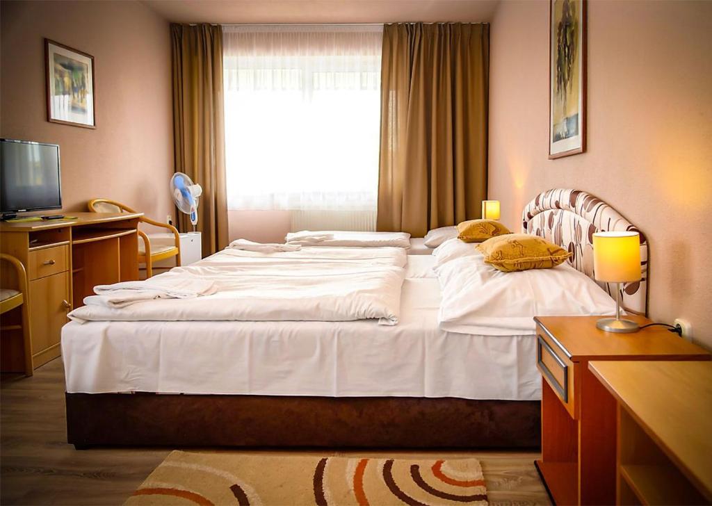 Двухместный (Двухместный номер с 1 кроватью), Hotel Atrium