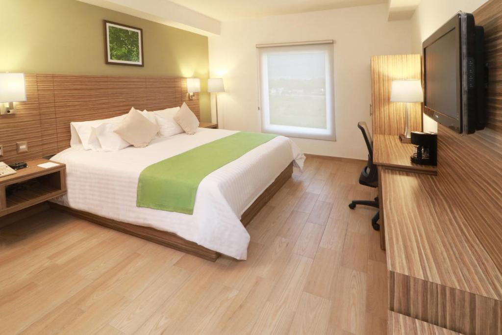 Wyndham Garden Monterrey Valle Real photo 4