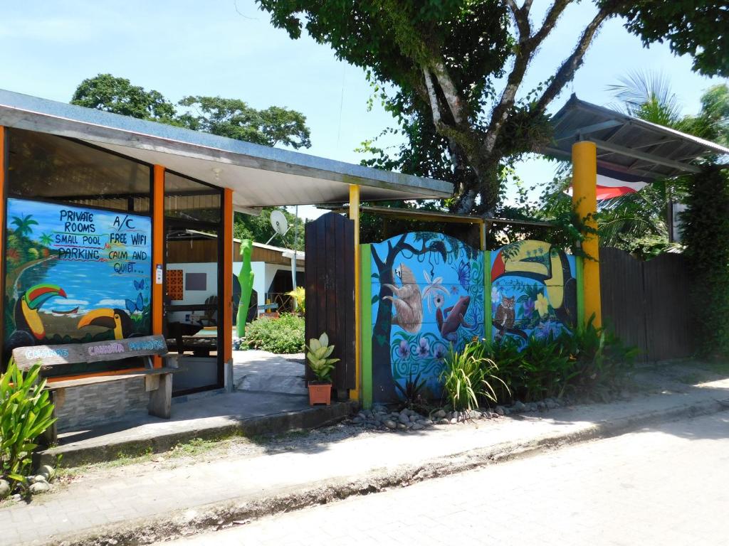 Cabinas Cahuita photo 1
