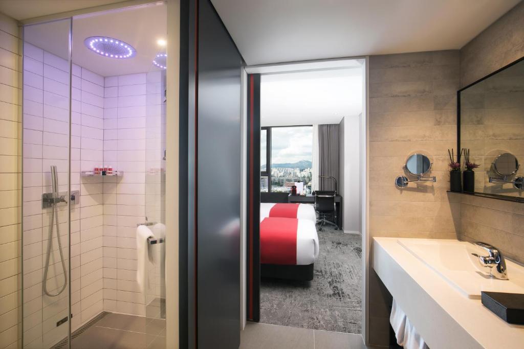 Aiden by Best Western Cheongdam Room Type - Deluxe Twin Room