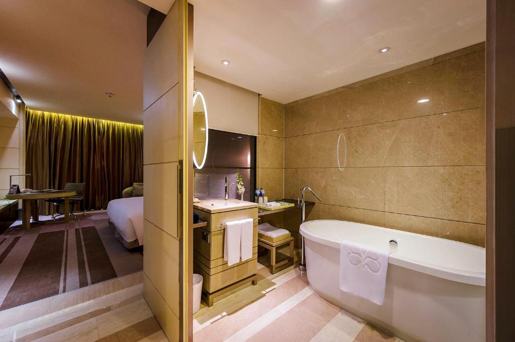 Двухместный (Двухместный номер Делюкс с 1 кроватью), Hotel Nikko Saigon