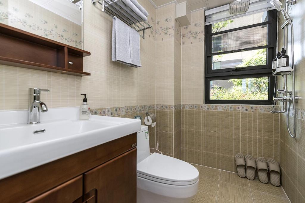 Luoyang City, Henan Province. Waterfront International. Passenger Excellent Apartment. photo 4