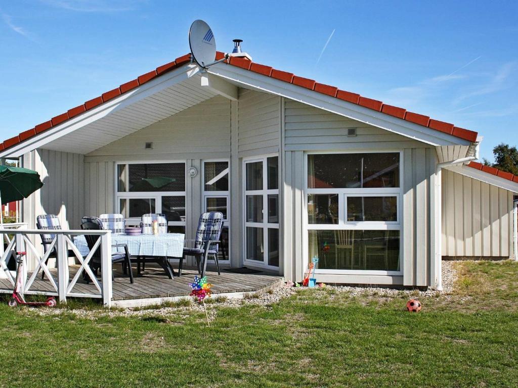 Three-Bedroom Holiday home in Grömitz 20 photo 1