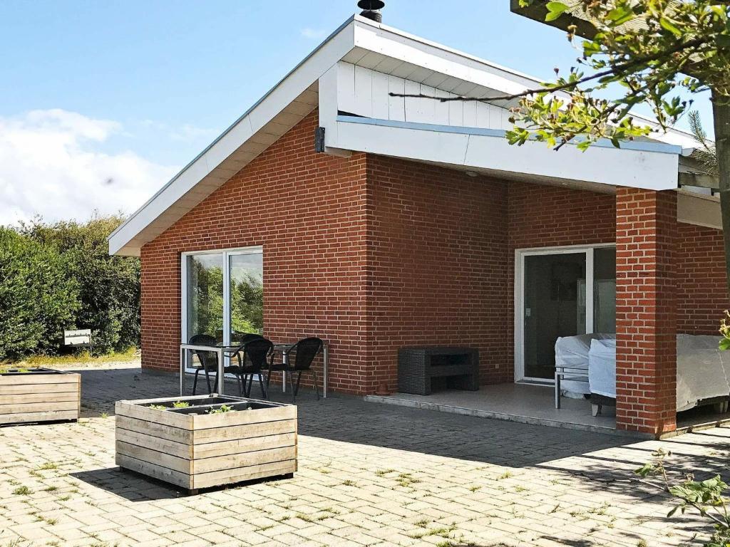 Two-Bedroom Holiday home in Thyholm 6 photo 1