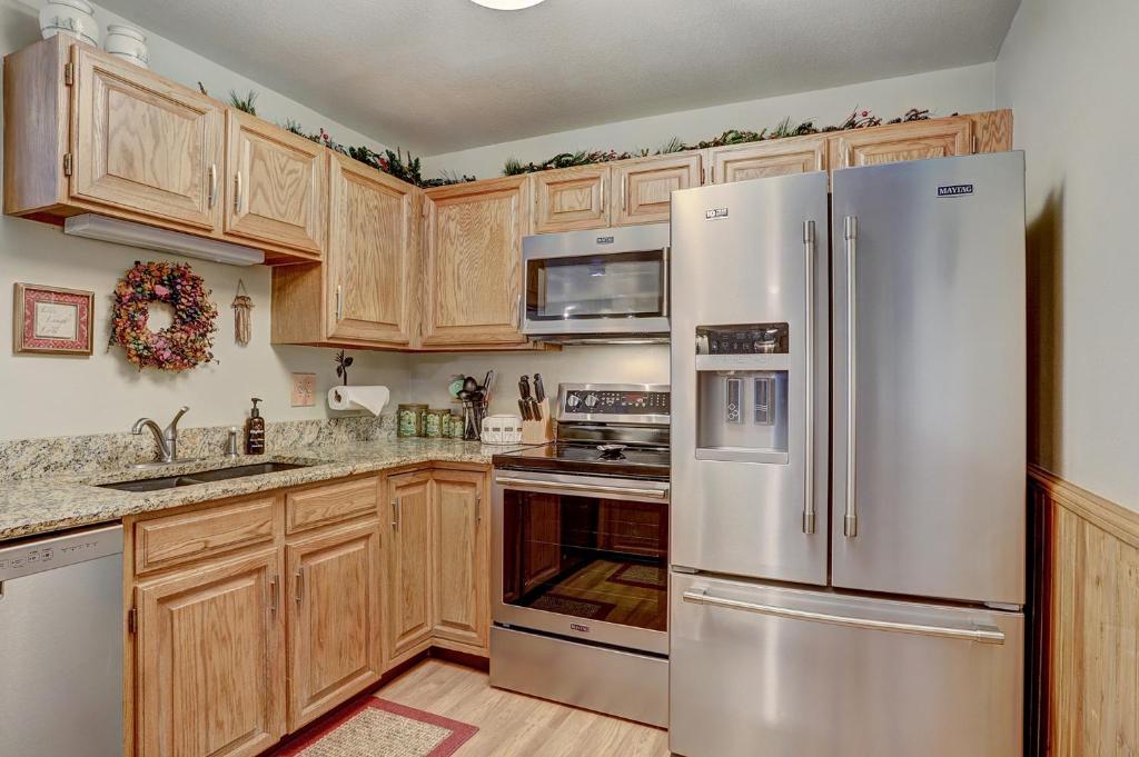 BB204 Buffalo Village Condo photo 4