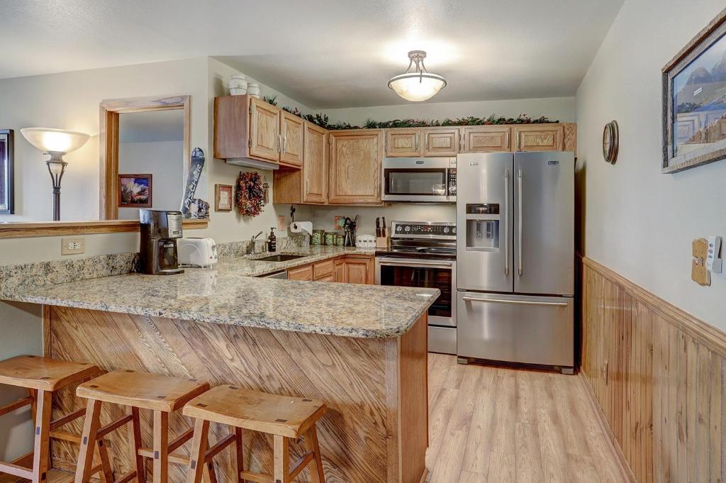 BB204 Buffalo Village Condo photo 3