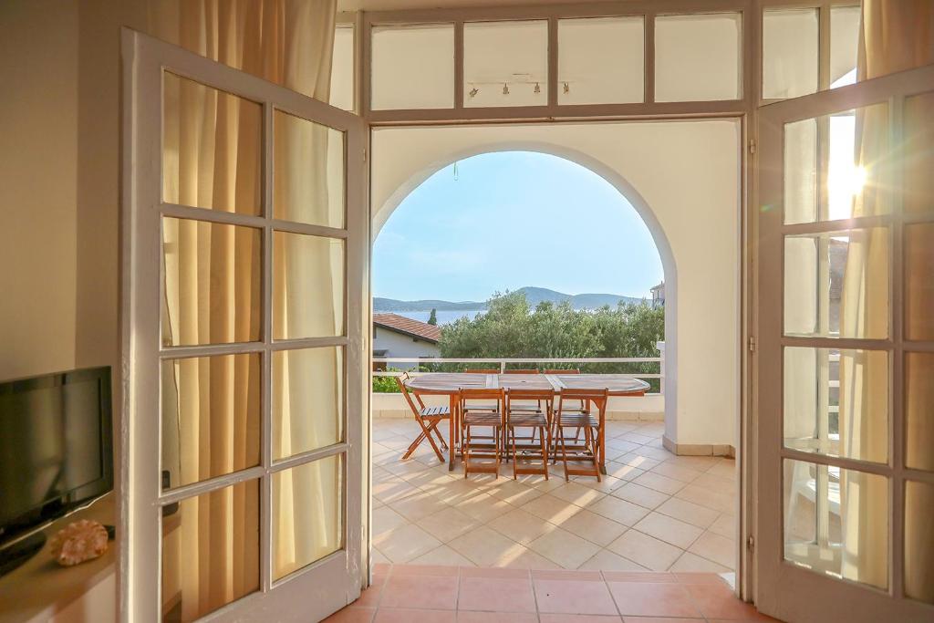Apartments Vicko photo 3
