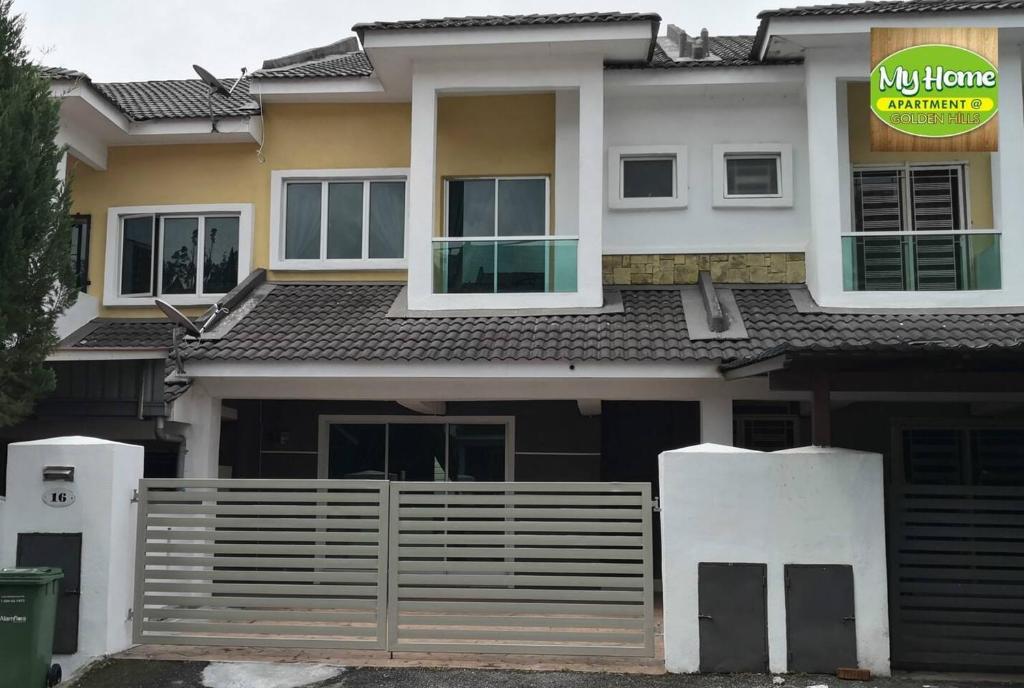 My Homestay N16 (14 pax) @ Golden Hills Night Market
