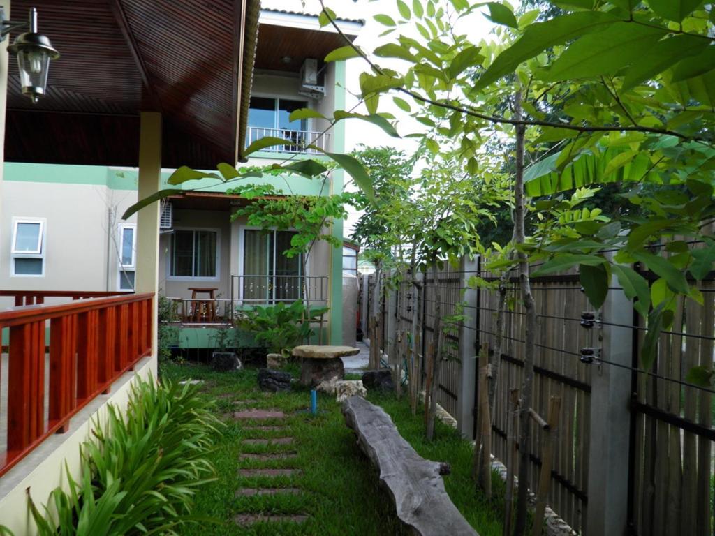 Ruen Narisra Resort photo 3