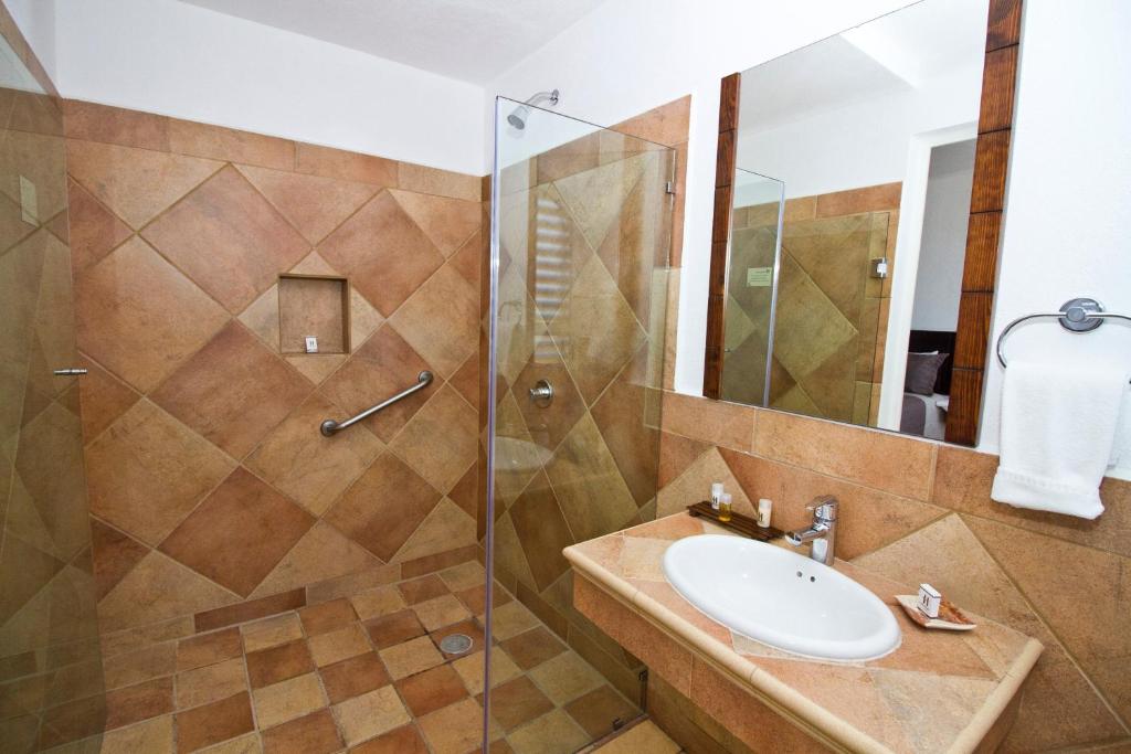 Hotel 9 Manantiales photo 1
