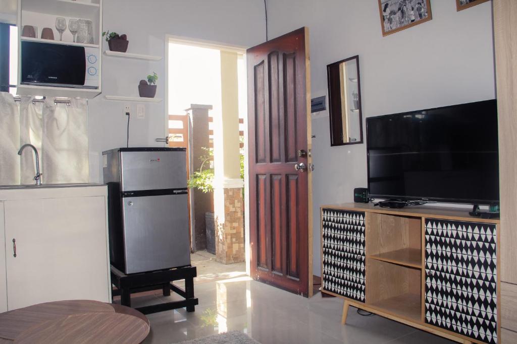 Apartment near Malls photo 3
