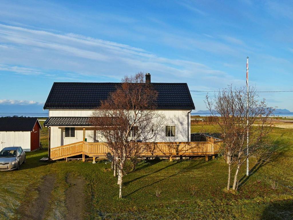 Holiday home Laukvik II photo 1