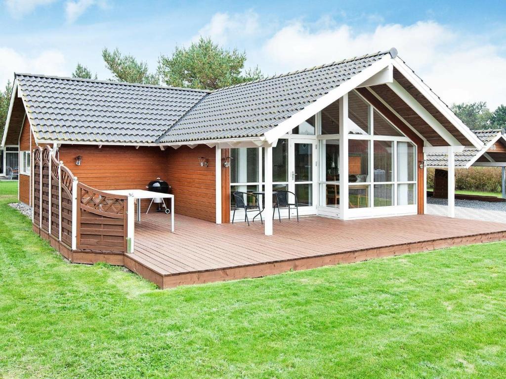 Three-Bedroom Holiday home in Rødby 38 photo 3