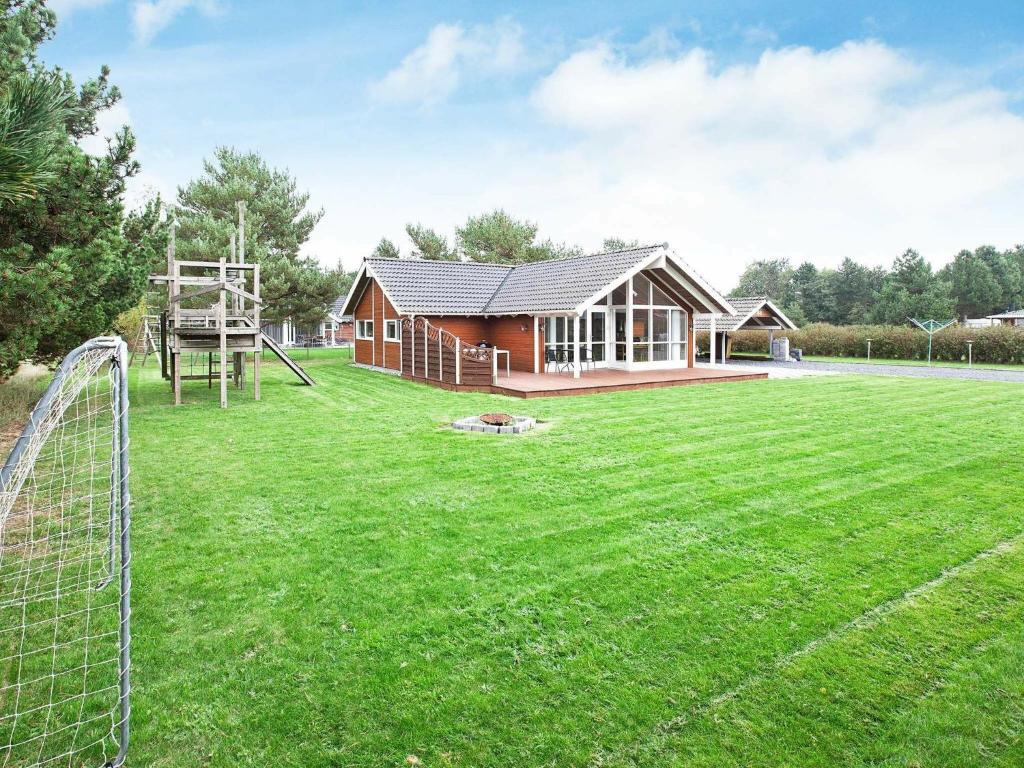 Three-Bedroom Holiday home in Rødby 38 photo 2