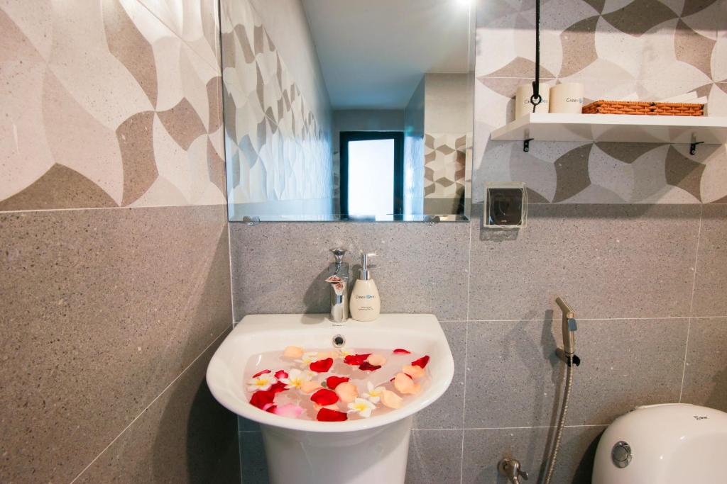Двухместный (Двухместный номер Делюкс с 1 кроватью и ванной), Green Oasis Hotel