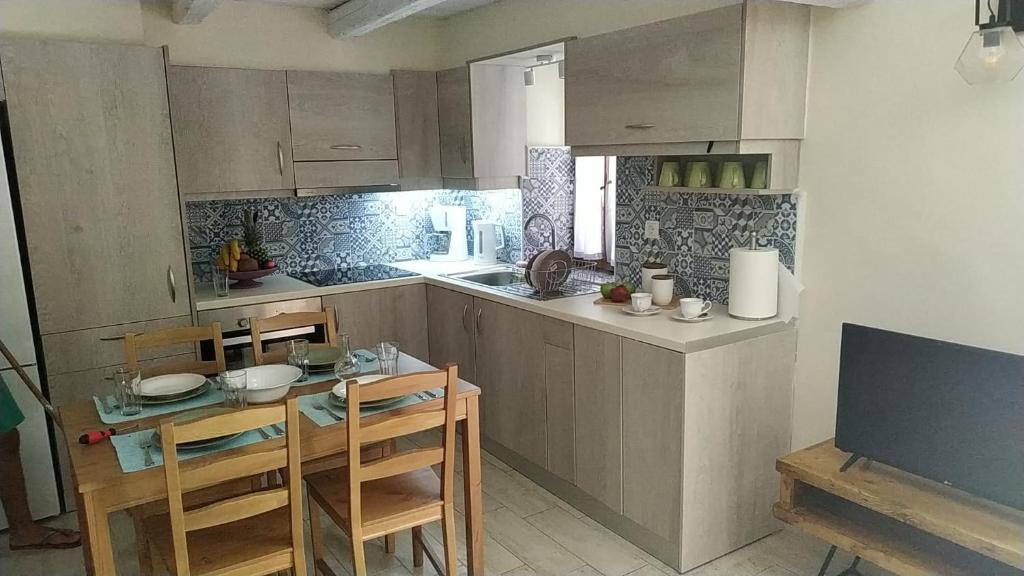 Diogenis House traditional vacation family place photo 4