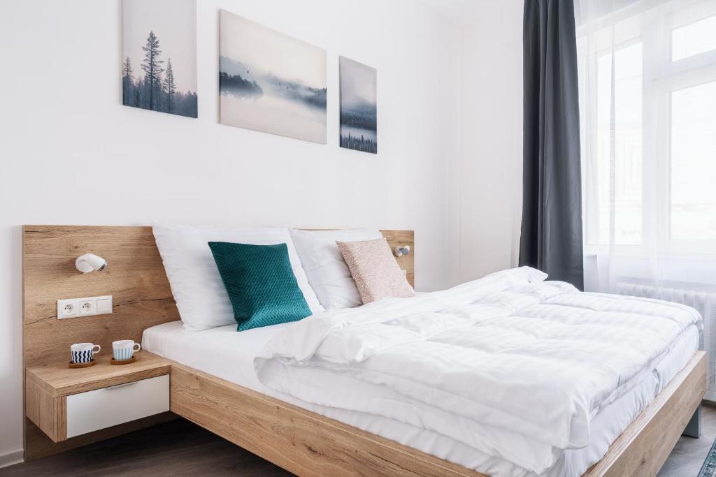 Апартаменты (Апартаменты-студио), Ambiente Serviced Apartments - Namestie SNP