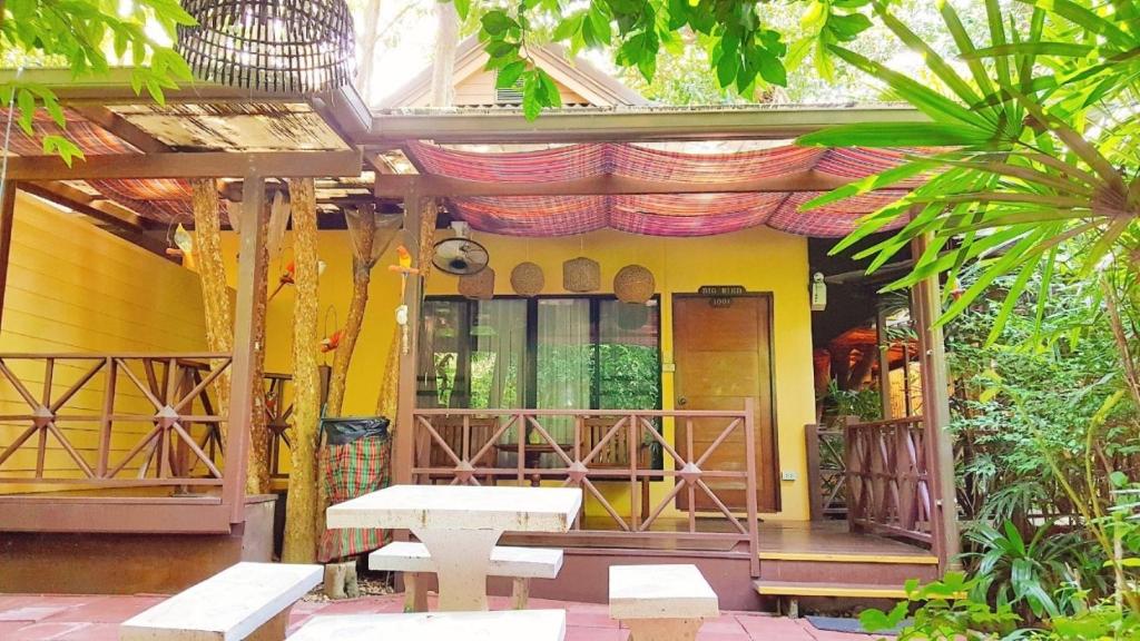 Семейный (Семейный люкс Big Bird Family), Курортный отель Birds and Bees Resort