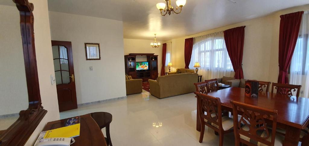 Апартаменты (Апартаменты в пентхаусе), Апарт-отель Ivory Hotel Apartments
