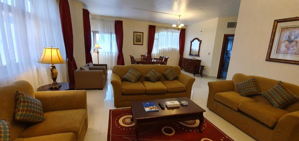 Апартаменты (Апартаменты в пентхаусе), Апарт-отель Ivory Hotel Apartments