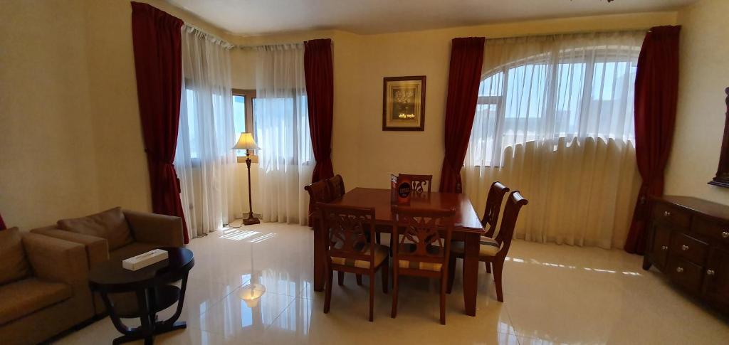 Апартаменты (Апартаменты в пентхаусе), Апарт-отель Ivory Hotel Apartments
