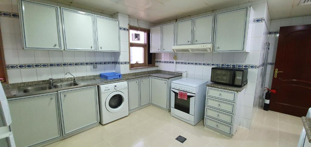 Апартаменты (Апартаменты в пентхаусе), Апарт-отель Ivory Hotel Apartments
