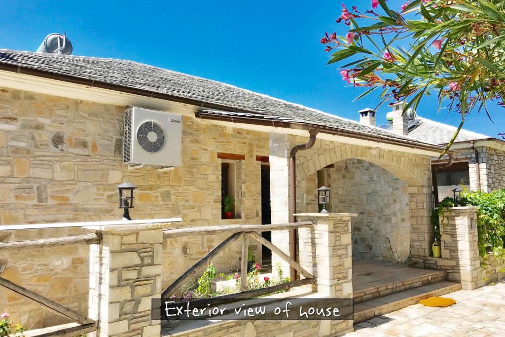 Astris Traditional Private Villa photo 1