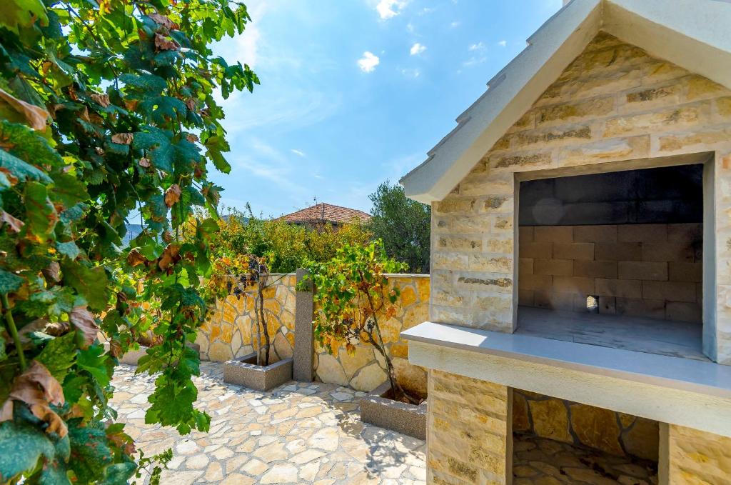 House Ivana photo 2