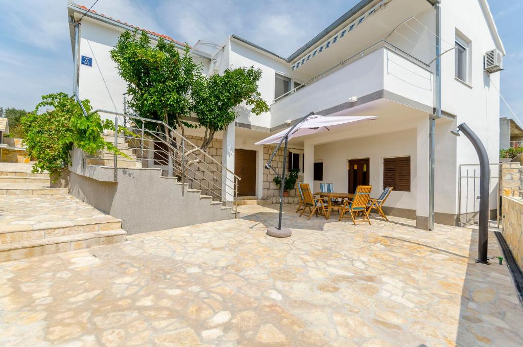 House Ivana photo 3